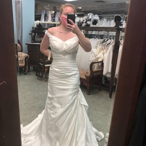 SAMPLE Satin Wedding Dress, Empire Mermaid Fit & Flare Sexy, Off-the-Shoulder - Picture 2 of 6